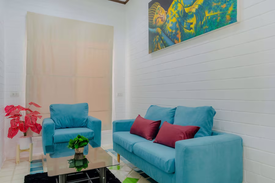 One-on-one therapy session room at The Diamond rehab