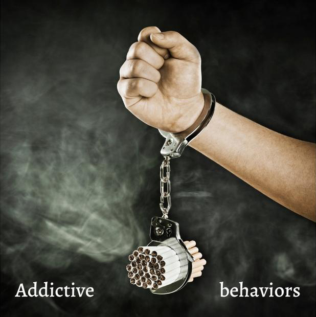 Cigarettes-handcuffed-to-a-hand